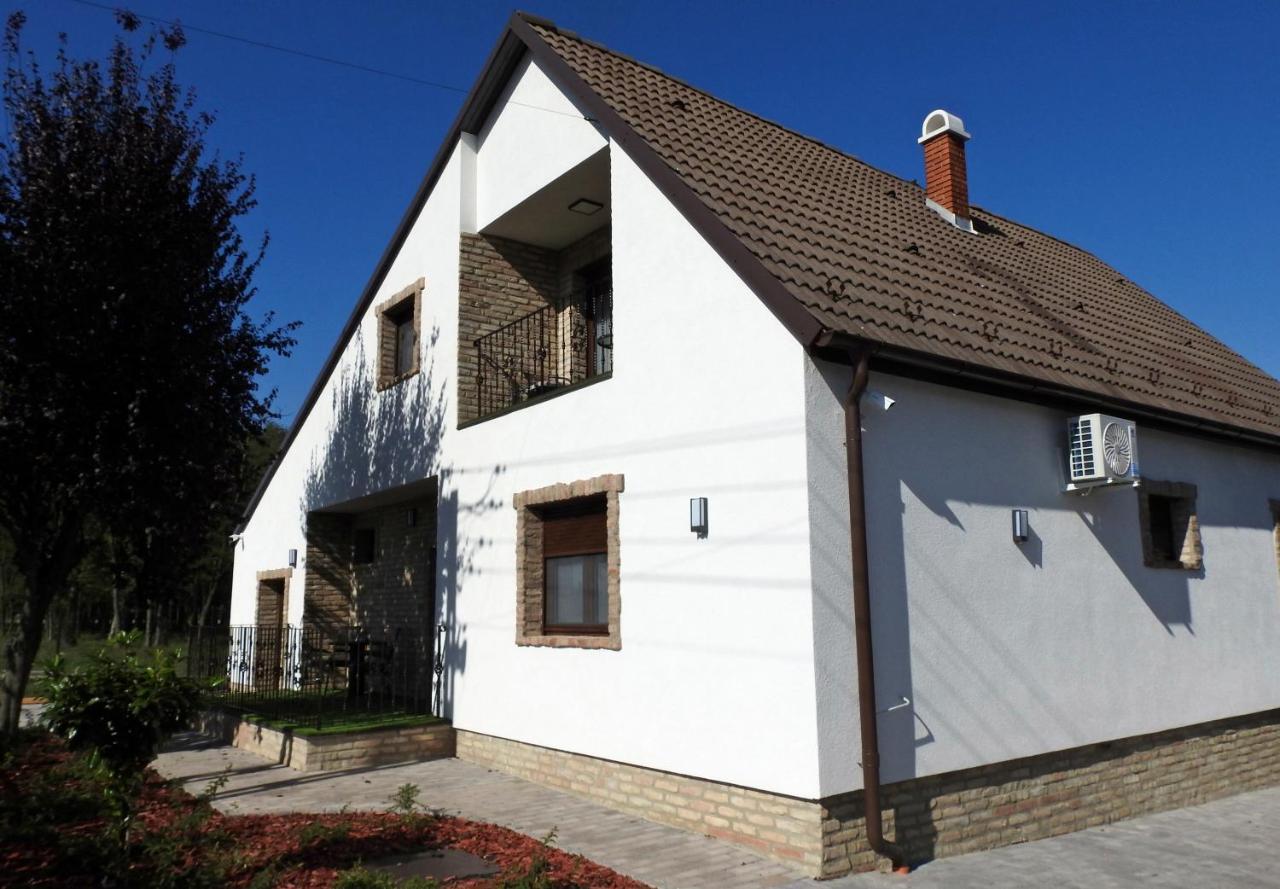 Kukorica Csarda Apartman 2 Balatonujlak 외부 사진